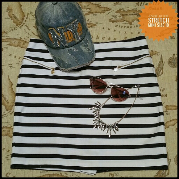 Anne Klein DkNavy & White stretch mini w/3 zippers - Picture 1 of 2